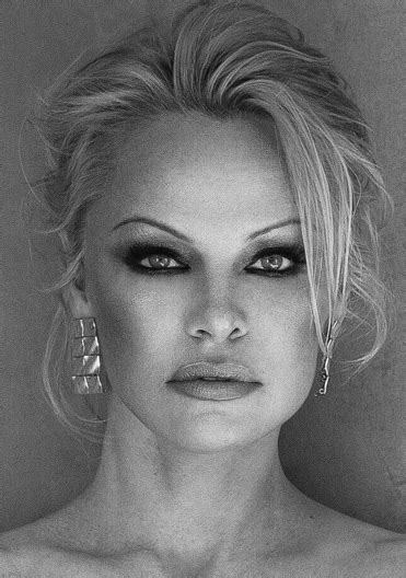 pemela|Pamela Andersons Official Website